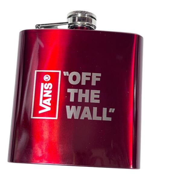 Vans off the Wall Logo Stainless Steel Red Hip Flask 6 oz. New - Picture 1 of 7